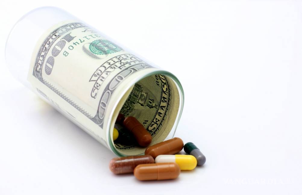 $!‘Súperdólar’ dispara 35% precios de medicinas