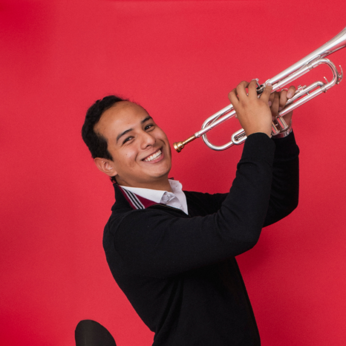 Juan Manuel Ramos Ramos se ha convertido en una estrella musical, gracias a su habilidad tocando la trompeta fue parte de una gira del Mariachi Vargas de Tecalitlán, y además, recorrió Europa con un grupo de danza.