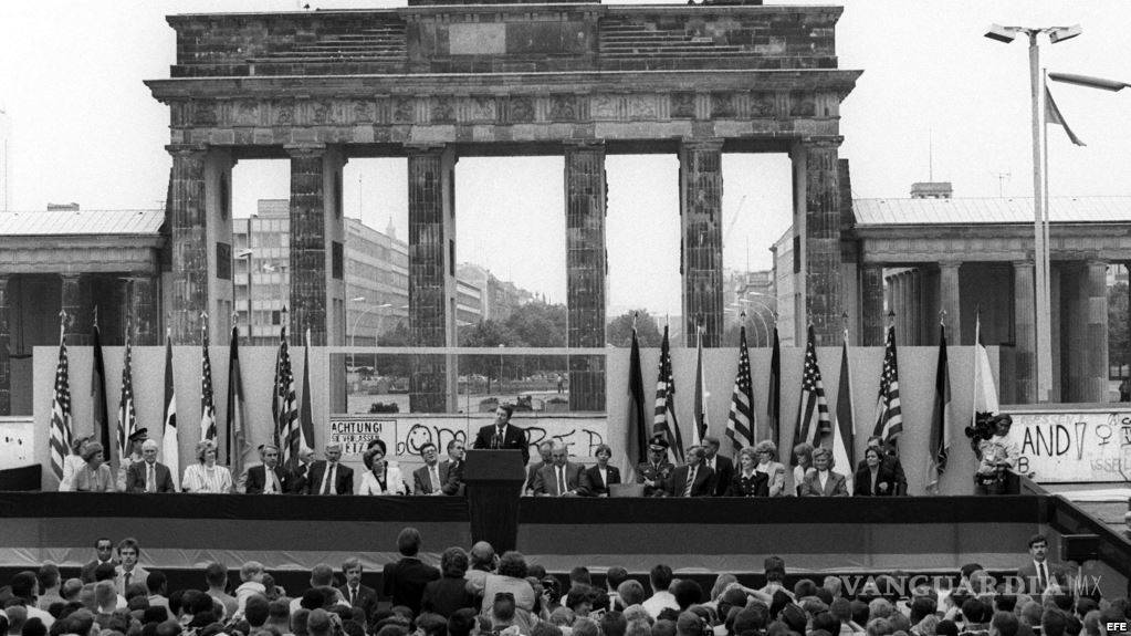 $!Hace 30 años Ronald Reagan dio un discurso pidiendo derribar el muro de Berlín