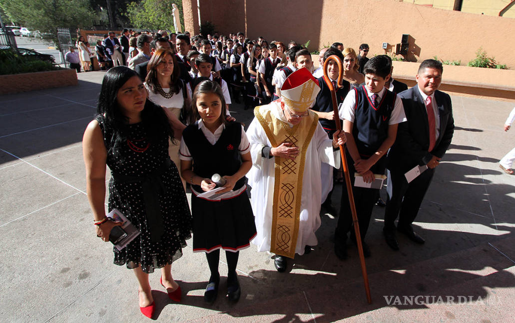 $!Obispo Raúl Vera trata de hacer conciencia en niños