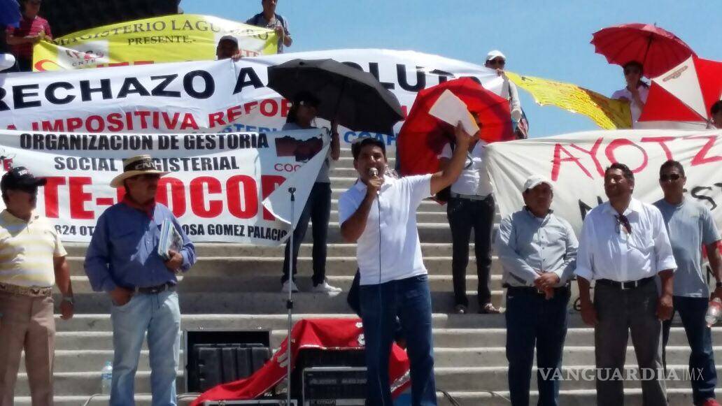 $!Maestros laguneros se suman al apoyo a docentes de Oaxaca