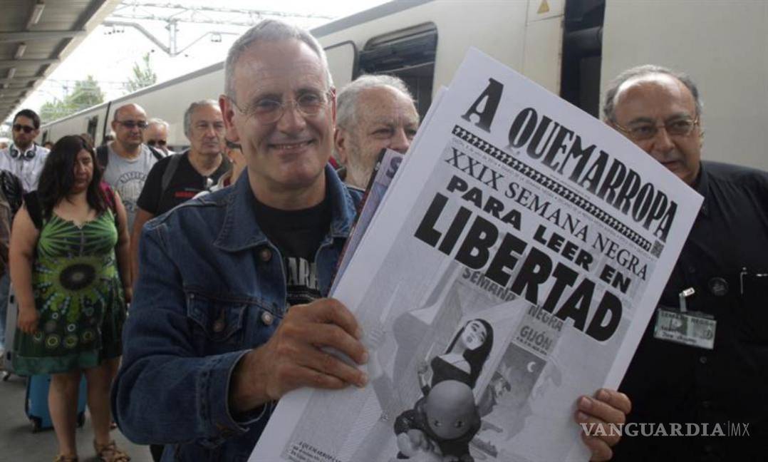 $!Sale “tren negro” para trasladar a escritores a Semana Negra de Gijón