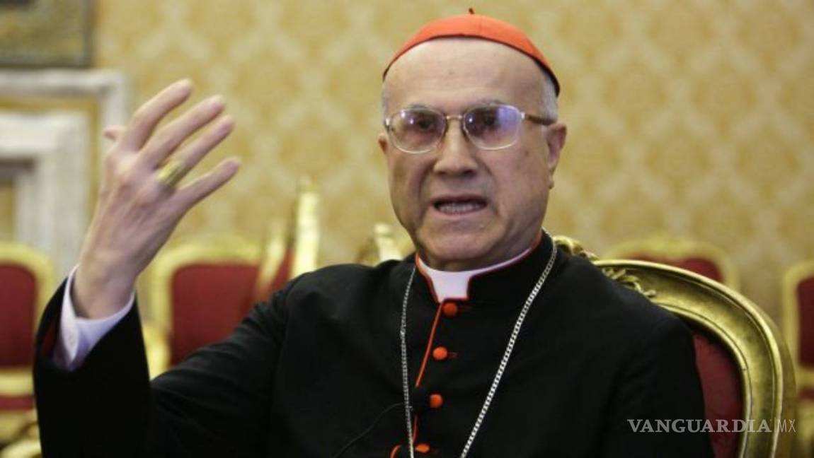 $!Escándalos y las tensiones del Vaticano llegan a las librerías italianas