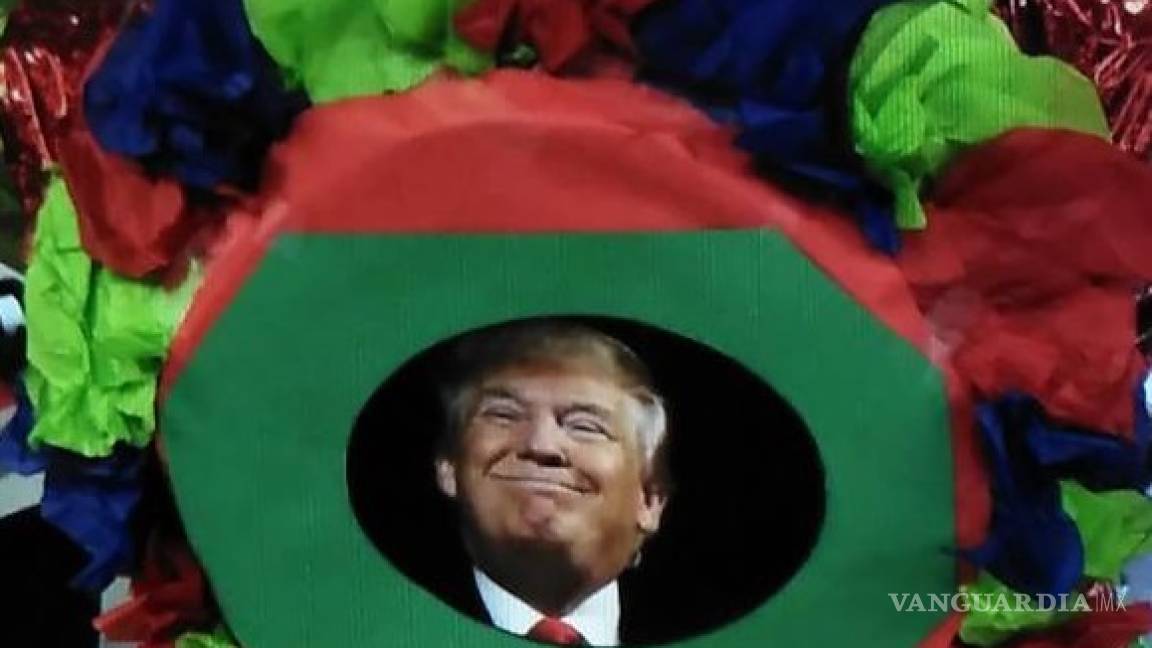 Cierran escuela después de que reventaran piñata con foto de Trump