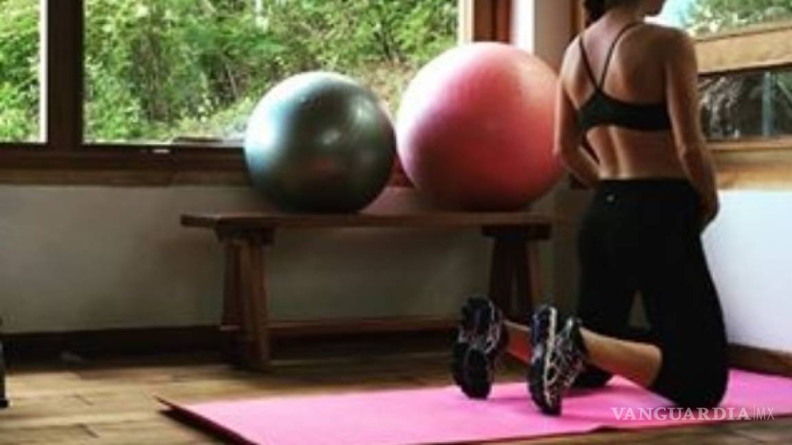 Anahí comparte foto haciendo ejercicio durante su embarazo