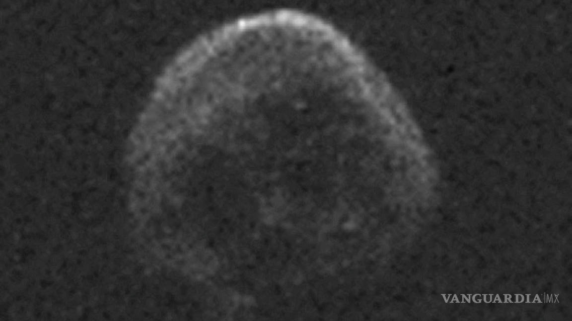 Asteroide con forma de 'calavera' pasa cerca de la Tierra