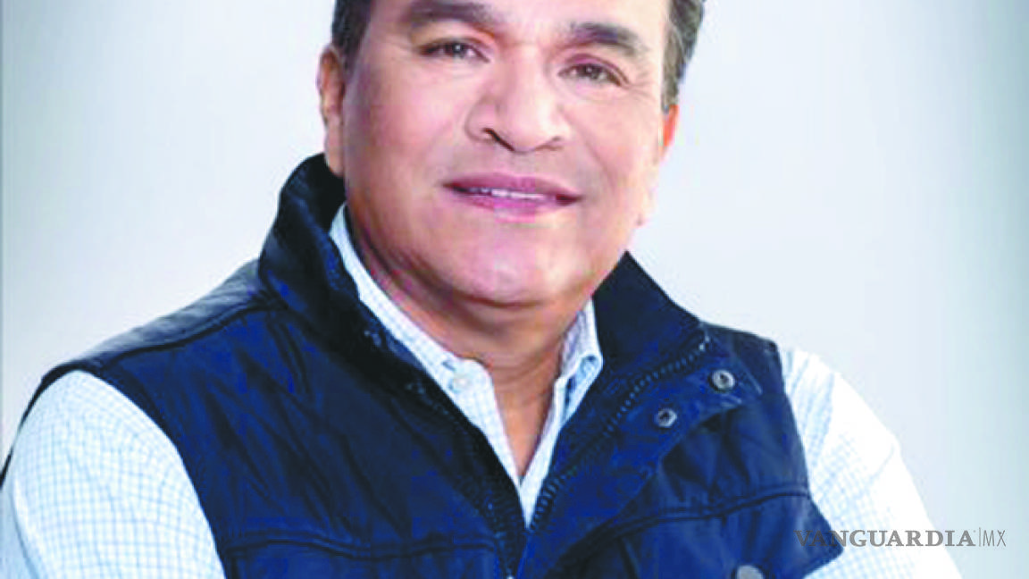 Javier Guerrero visita Monclova; va por más firmas