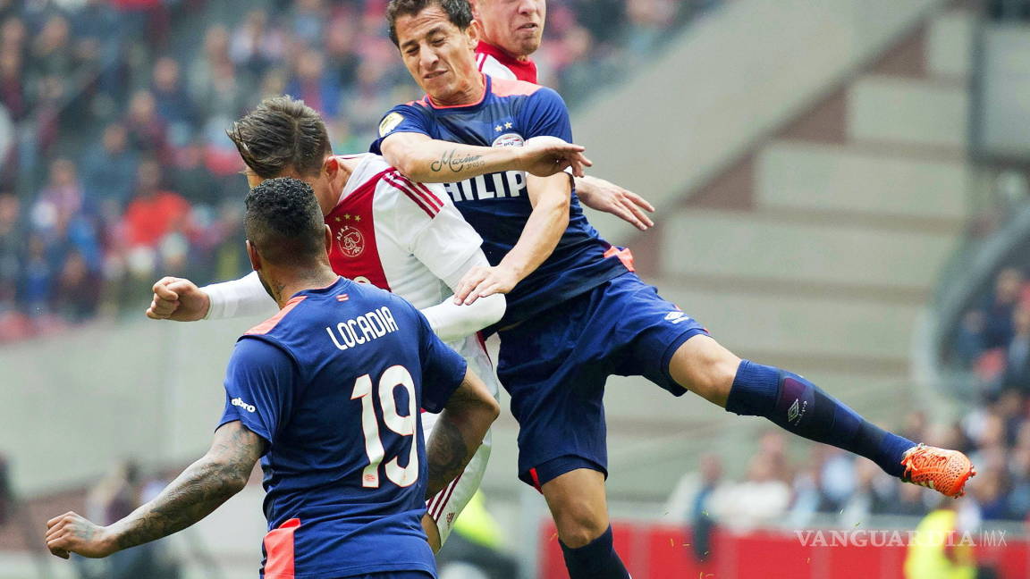 Guardado y Moreno destacan en triunfo de PSV ante Ajax