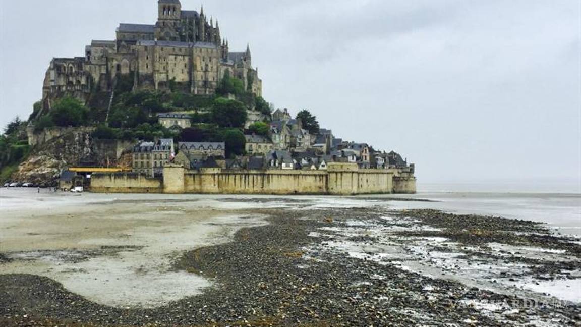 El monte Saint-Michel restaura su legendaria abadía