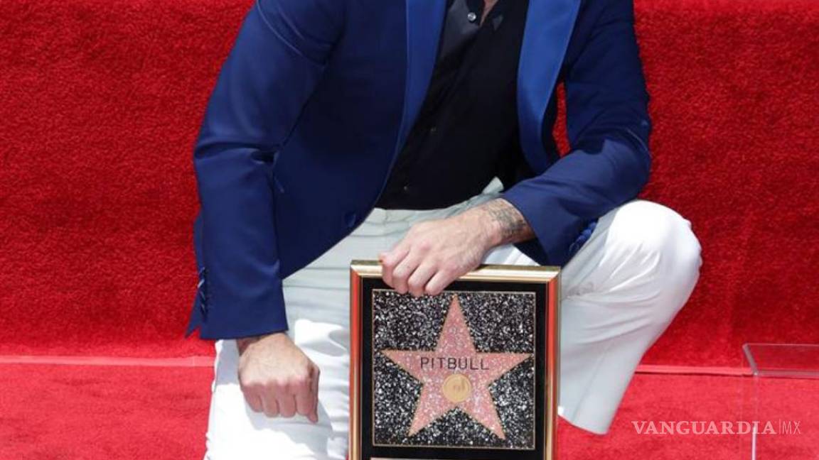 Pitbull ya tiene su estrella en Hollywood
