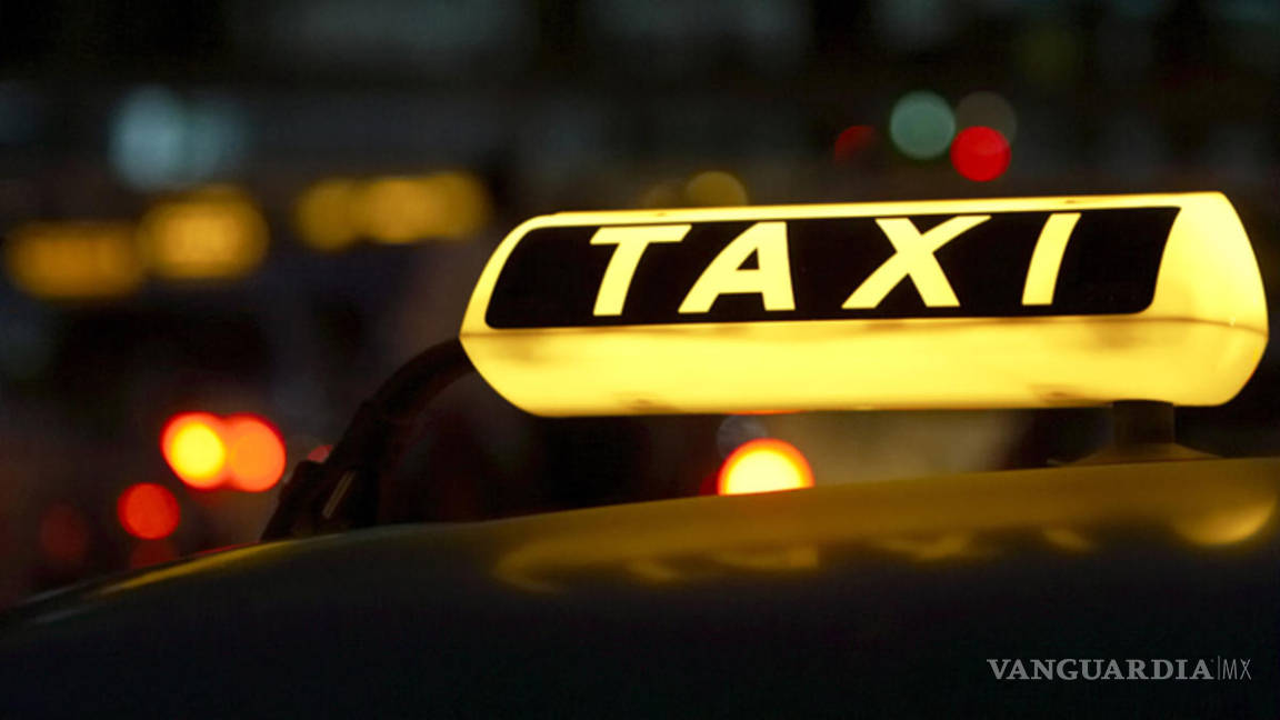 $!Pemex anuncia alza en gasolina…Y ahora taxistas de Saltillo piden aumento de hasta 25% en tarifas