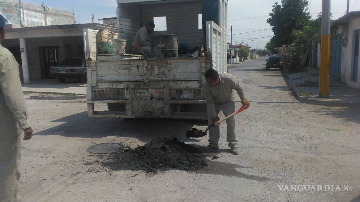 Realiza Simas limpieza de redes sanitarias en colonias del sur de Torreón