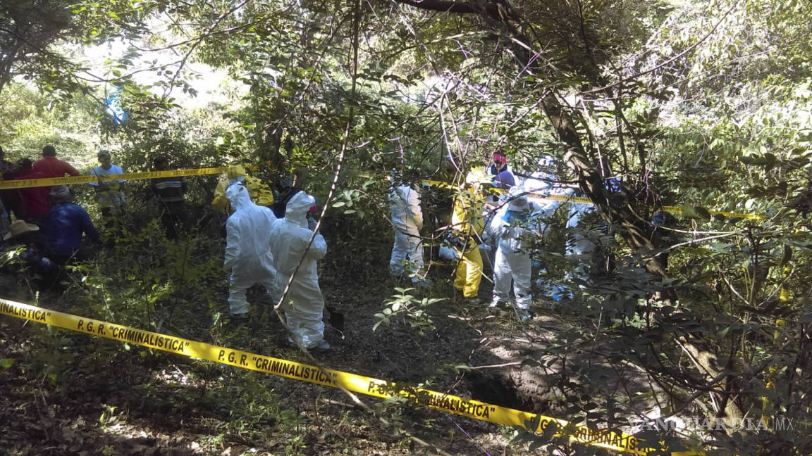 Buscan en Iguala a 450 desaparecidos; localizan 105 cuerpos