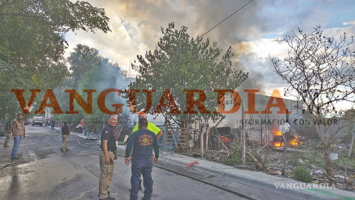 Se incendian tejabanes en colonia Postal Cerritos de Saltillo