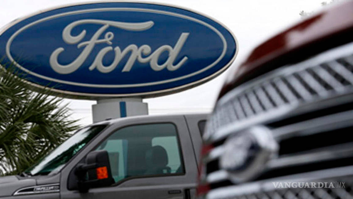 Ford reporta alza de ganancias, gracias a menor tasa impositiva