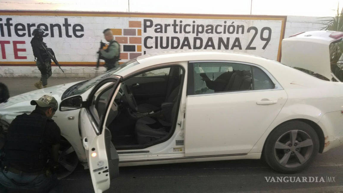 Policías balean a automovilista en persecución en Torreón