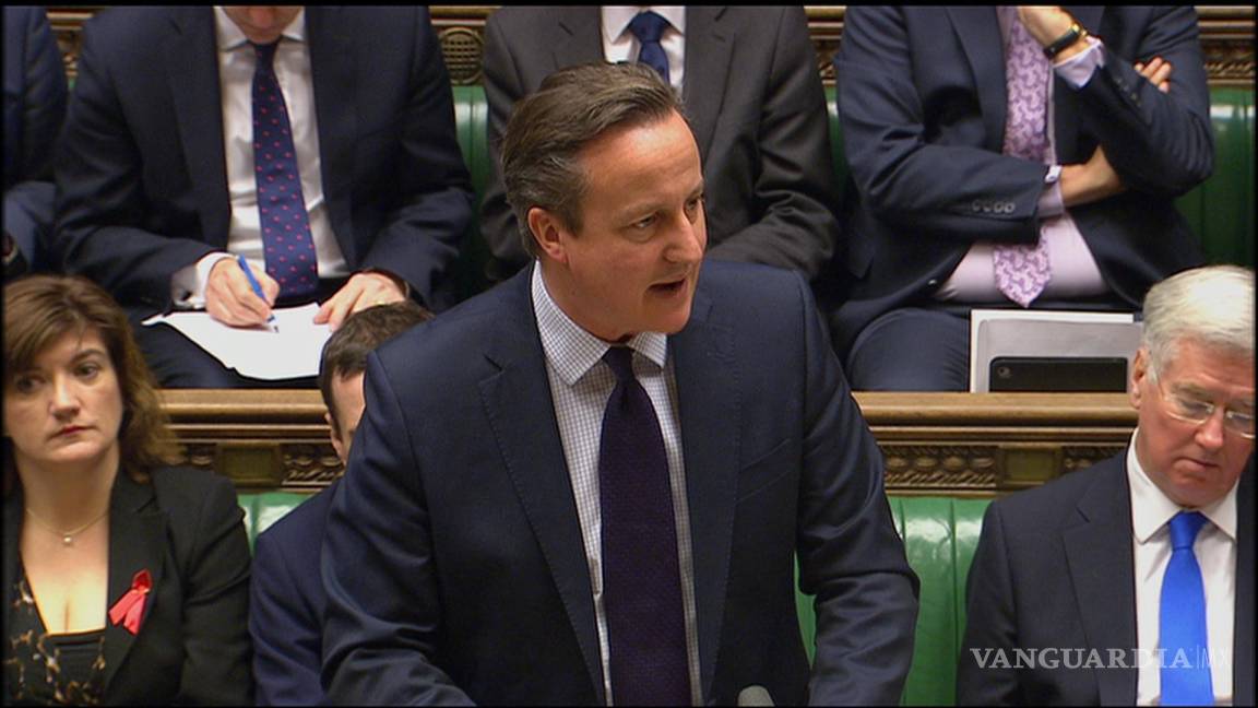 Cameron presenta plan de ataque contra el EI para detener atentados terroristas