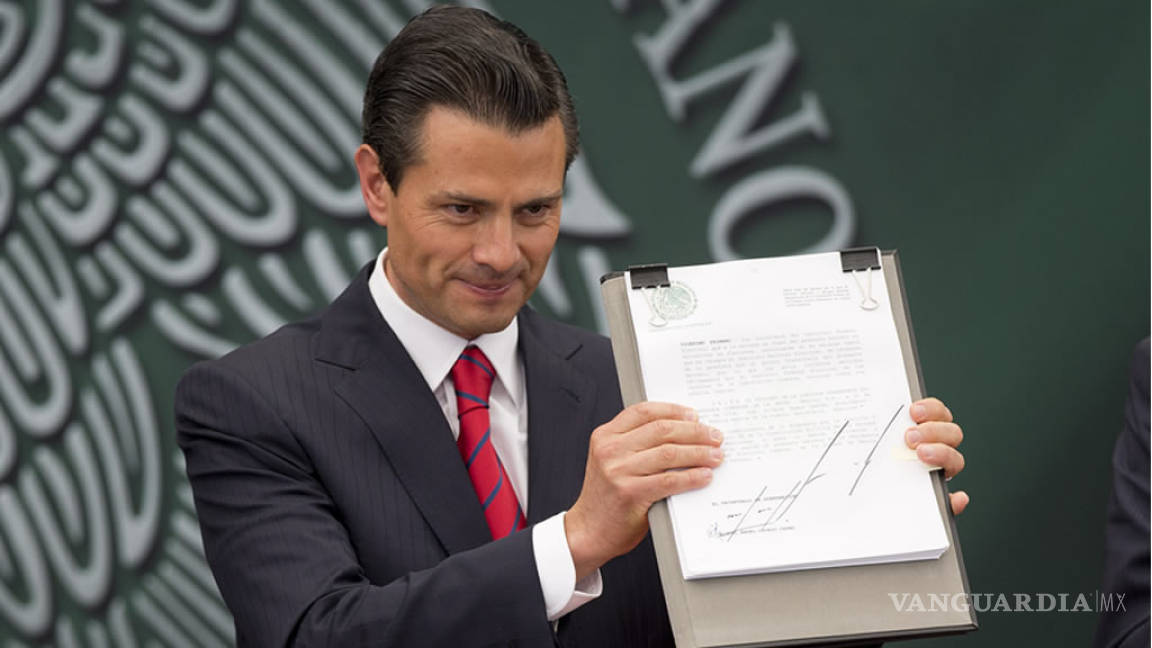 Firman Peña Nieto y sectores productivos gran pacto para 'blindar' la economía mexicana