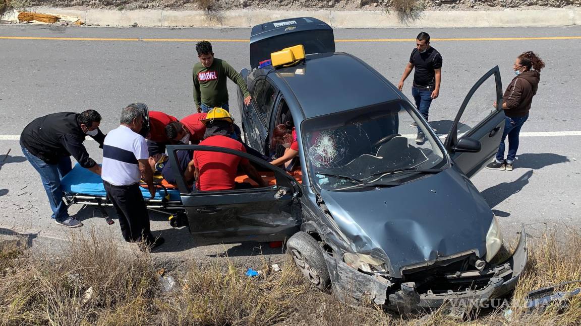 Se Mete A Carril Y Provoca Accidente En Carretera Saltillo Monterrey