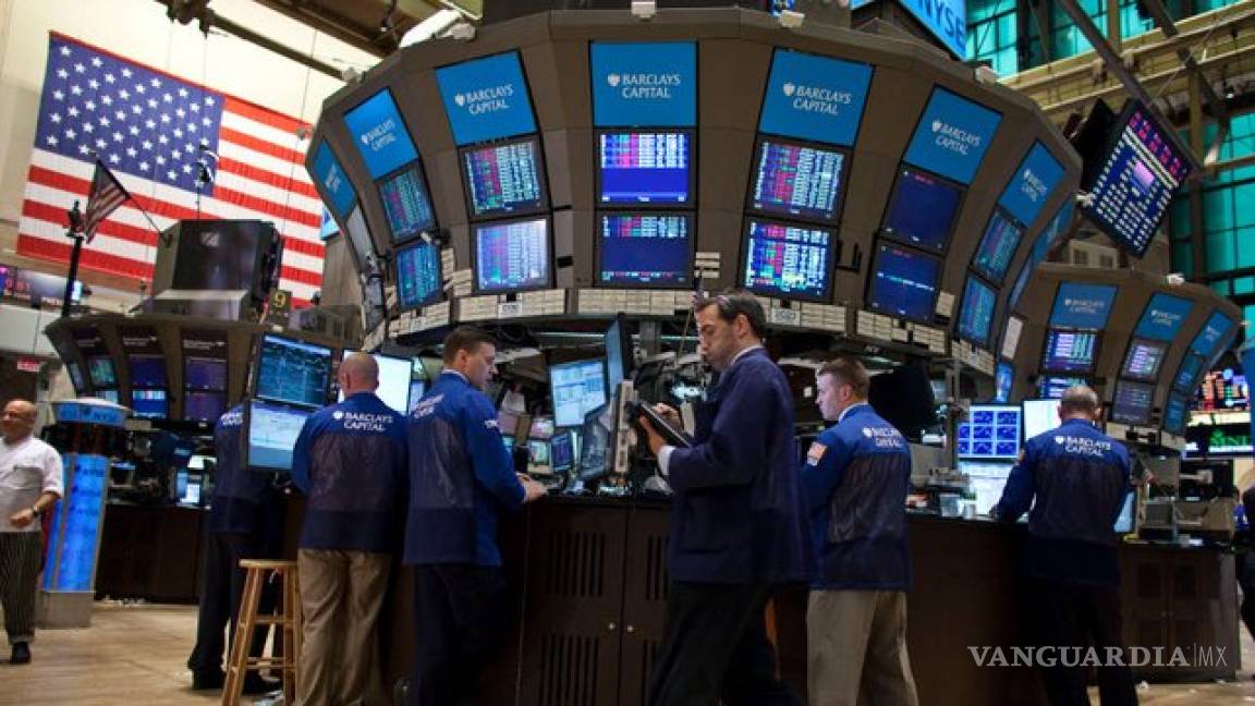 Dow Jones rompe la barrera histórica de 20 mil puntos