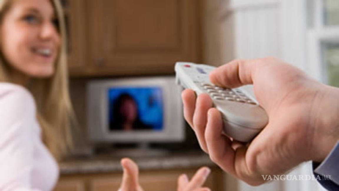 Mexicanos desembolsan en TV de paga de 200 a 400 pesos
