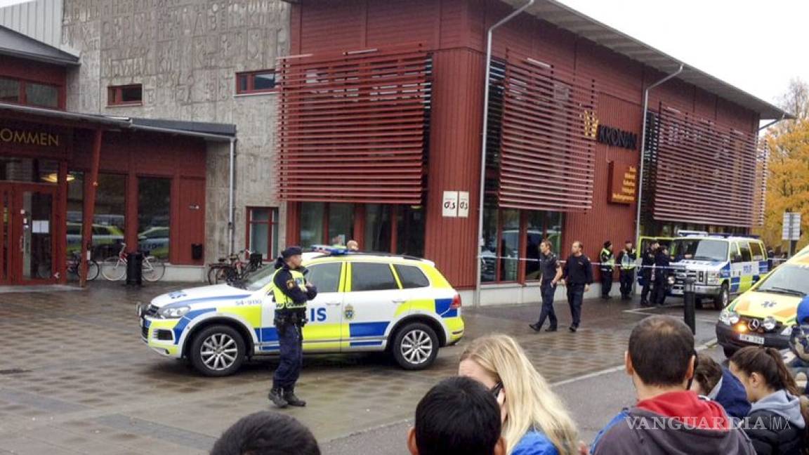 Ataque de &quot;Darth Vader&quot; en escuela de Suecia deja un muerto y tres heridos