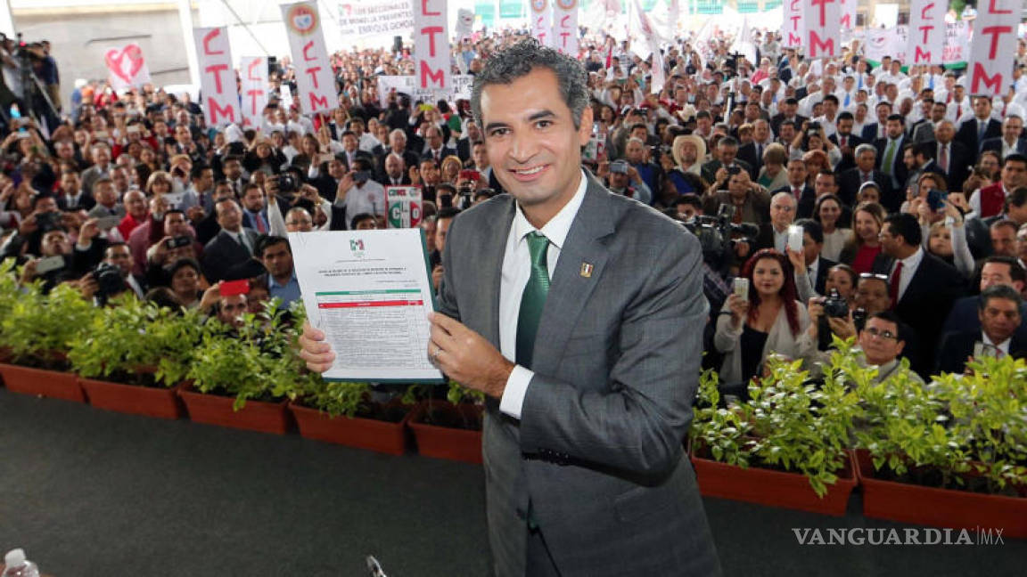 Enrique Ochoa Reza rinde protesta como dirigente nacional del PRI