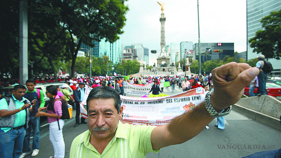 CNTE enseña músculo, maestros de México no aceptan reforma educativa