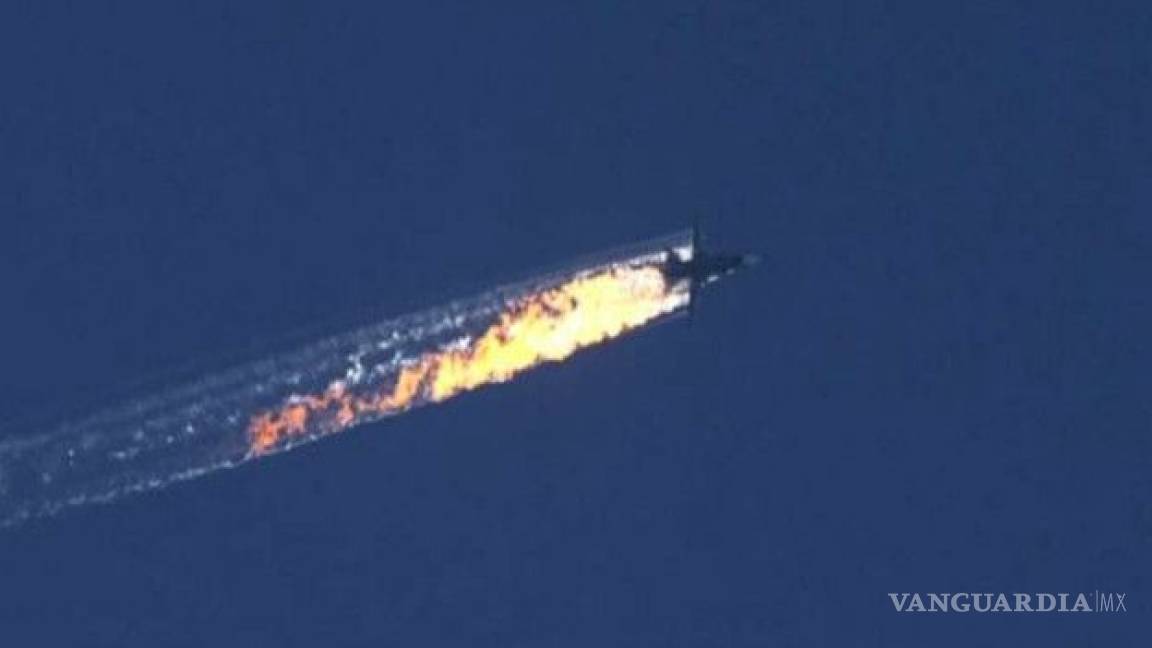Turquía derriba avión de combate ruso cerca de la frontera con Siria