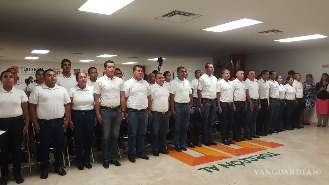 $!Se gradúan en Torreón 36 nuevos agentes viales