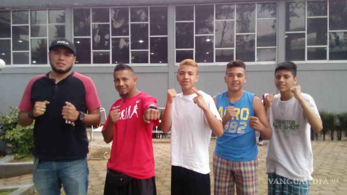 Boxeadores dan la cara por Coahuila... con uniformes de Nuevo León