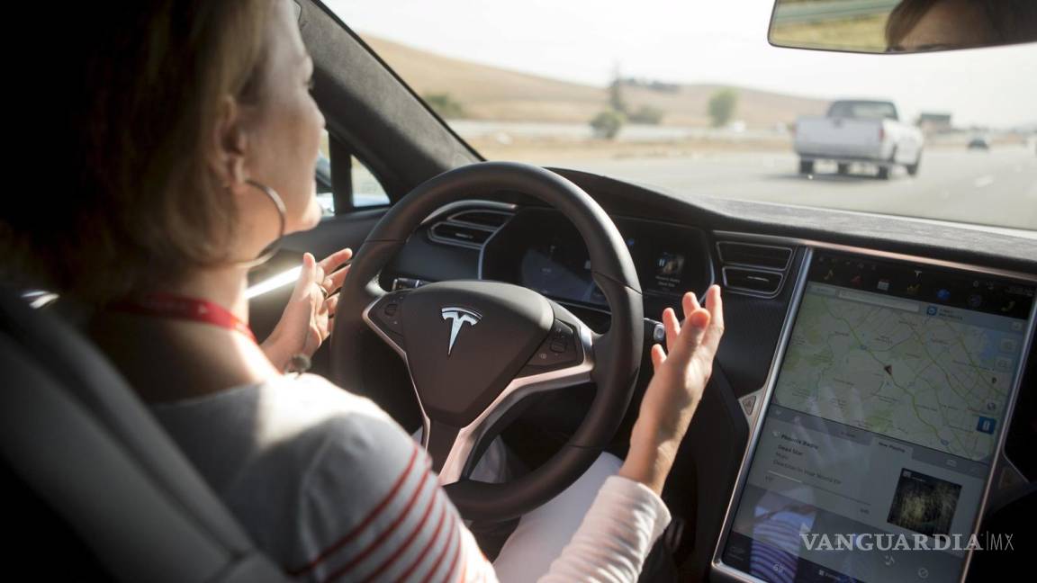 $!Tesla mejora el autopiloto para evitar accidentes mortales