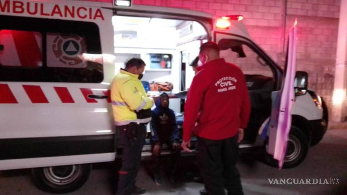 Motociclistas de Ramos Arizpe atacados por perros se accidentan