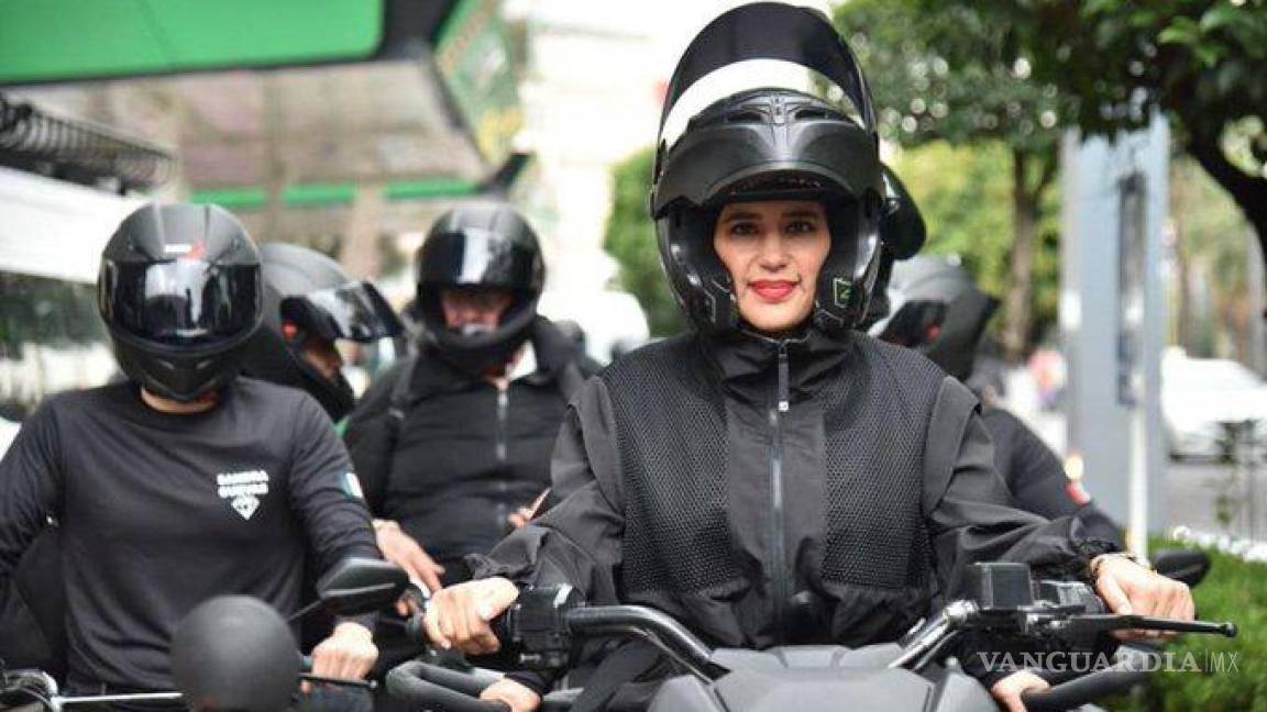 Motocicletas no tenían placas y obstruían vialidad, señala Batres sobre lío de Sandra Cuevas en Ceda