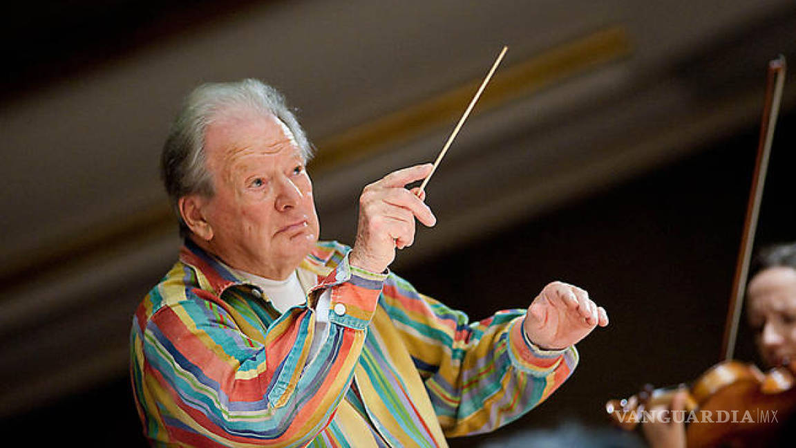Muere el director de orquesta, Neville Marriner