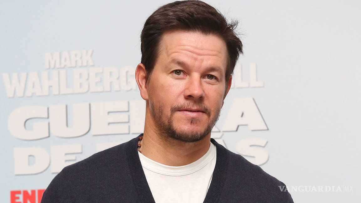 ‘Las celebridades no deberían hablar de política’: Mark Wahlberg