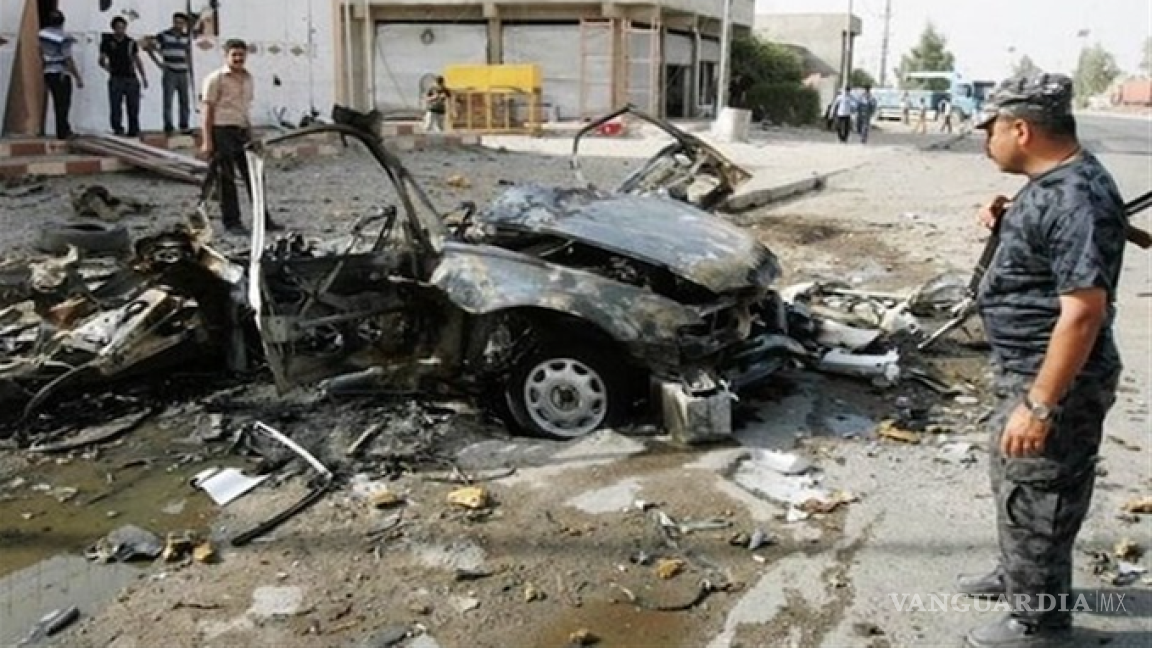 $!Bombazo quita la vida a nueve policías en Irak