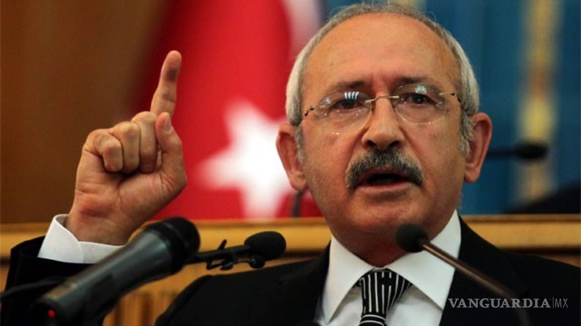 Líder opositor turco acusa a Erdogan de dar órdenes a los tribunales