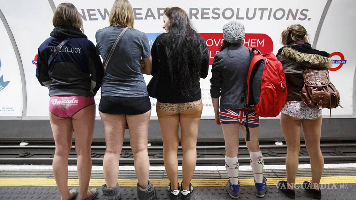 “Día Mundial Sin Pantalones”, nuevamente cientos de personas viajaron en metro en ropa interior