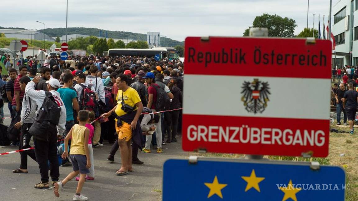 Austria prepara sus tropas para defender sus fronteras del flujo de migrantes