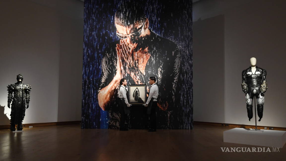 Pagan diez millones de euros por colección de arte de George Michael