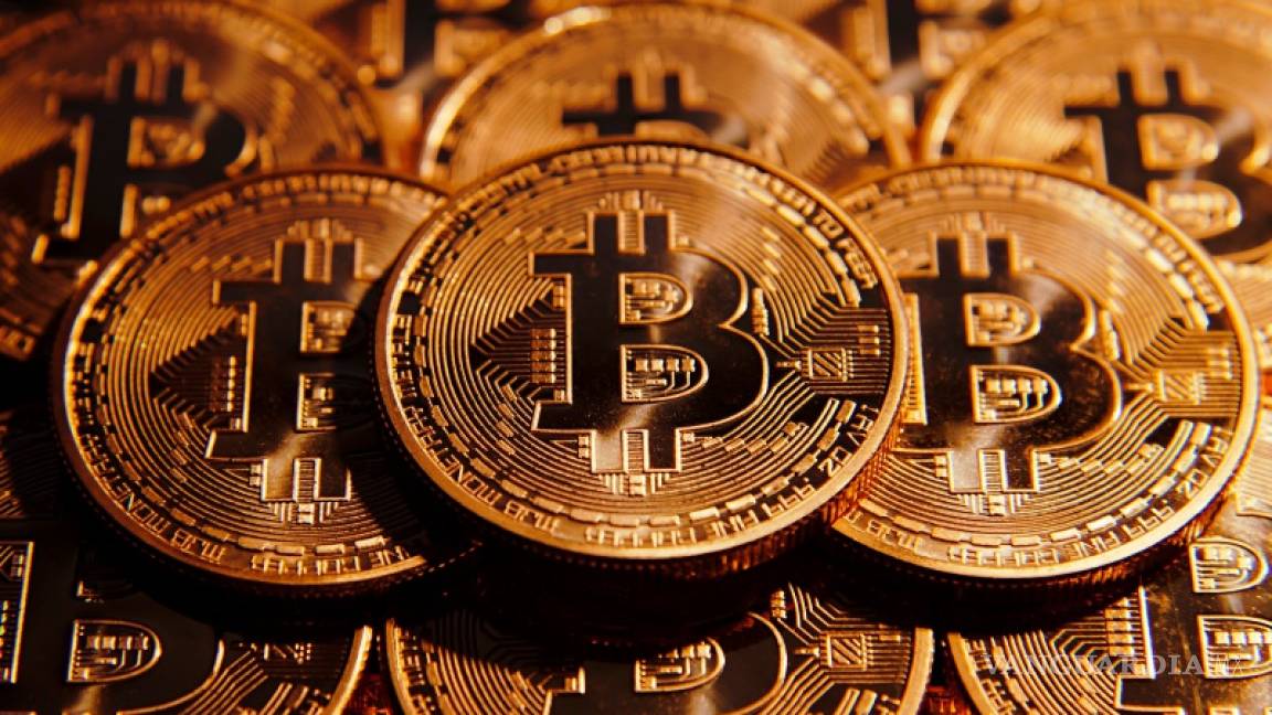 Bitcoin marca récord histórico con valor superior a los 1,200 dólares