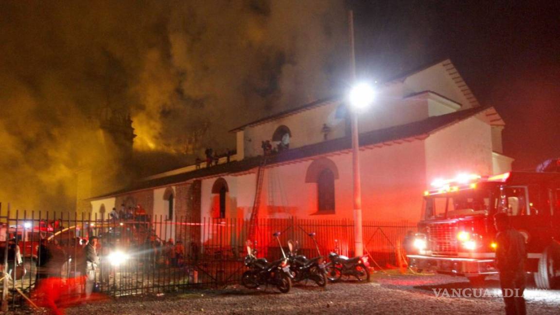 Incendio destruye iglesia colonial en Cusco, Perú
