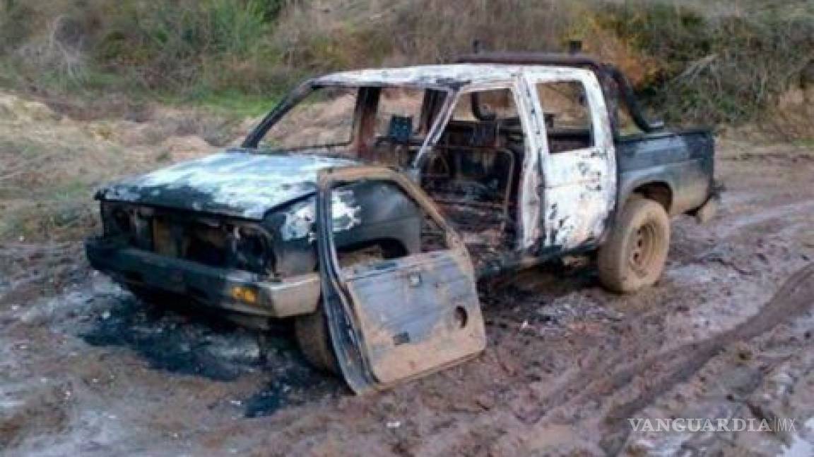 PGJ indaga incendio de camioneta tras hallar 10 cuerpos calcinados en su interior en Michoacán