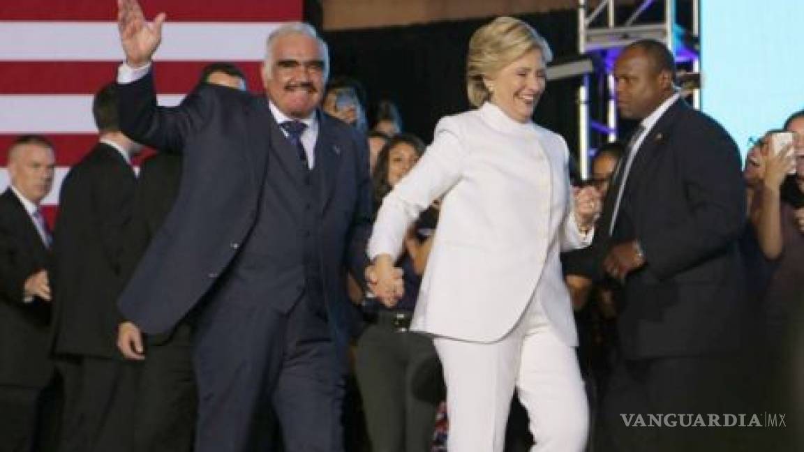 Hillary Clinton agradece apoyo a Vicente Fernández (VIDEO)