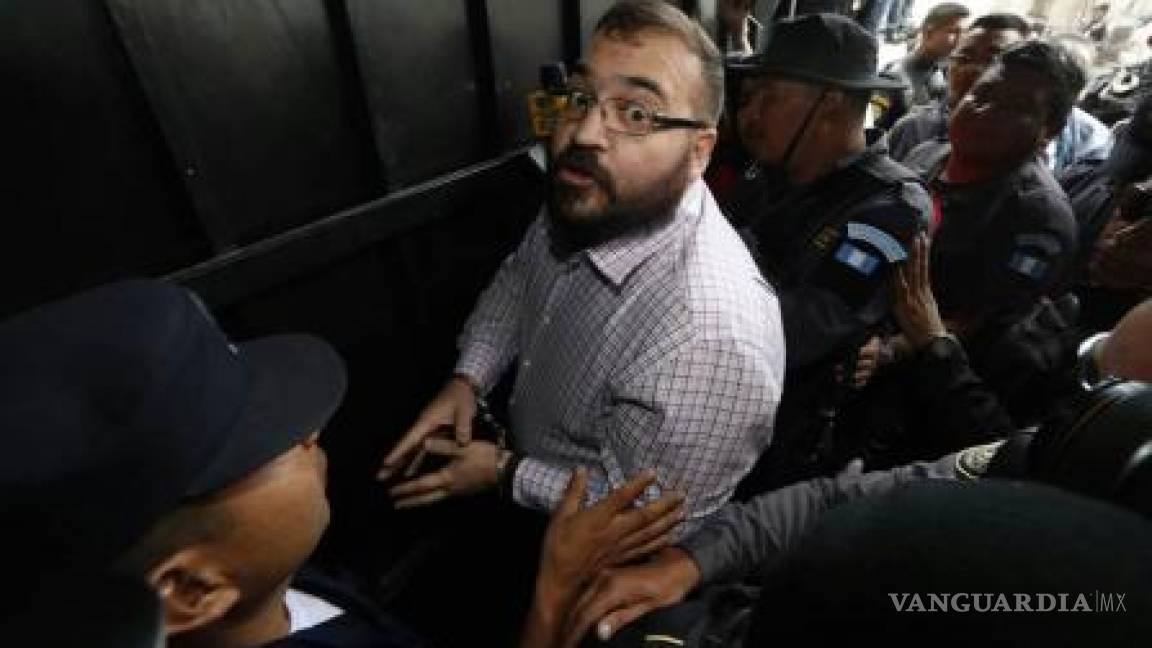 Se presenta Javier Duarte a segunda audiencia en Guatemala