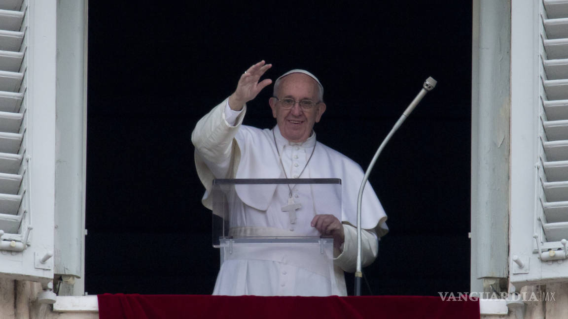 El Papa saluda a mexicanos que viajaron al Vaticano