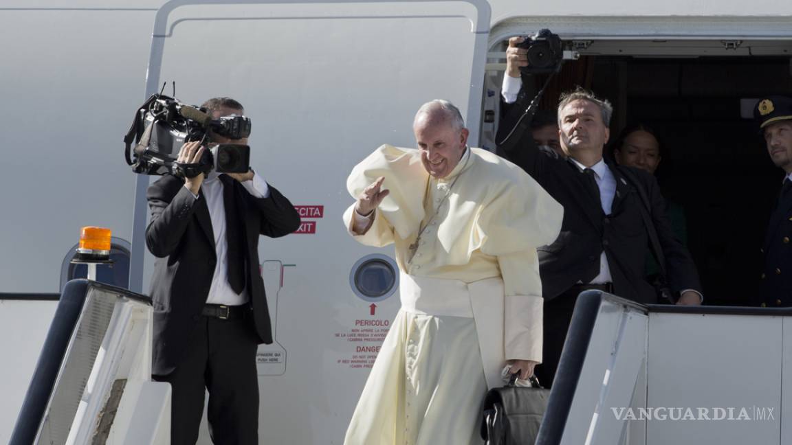 Continúa la visita del Papa Francisco en África; llega a Uganda