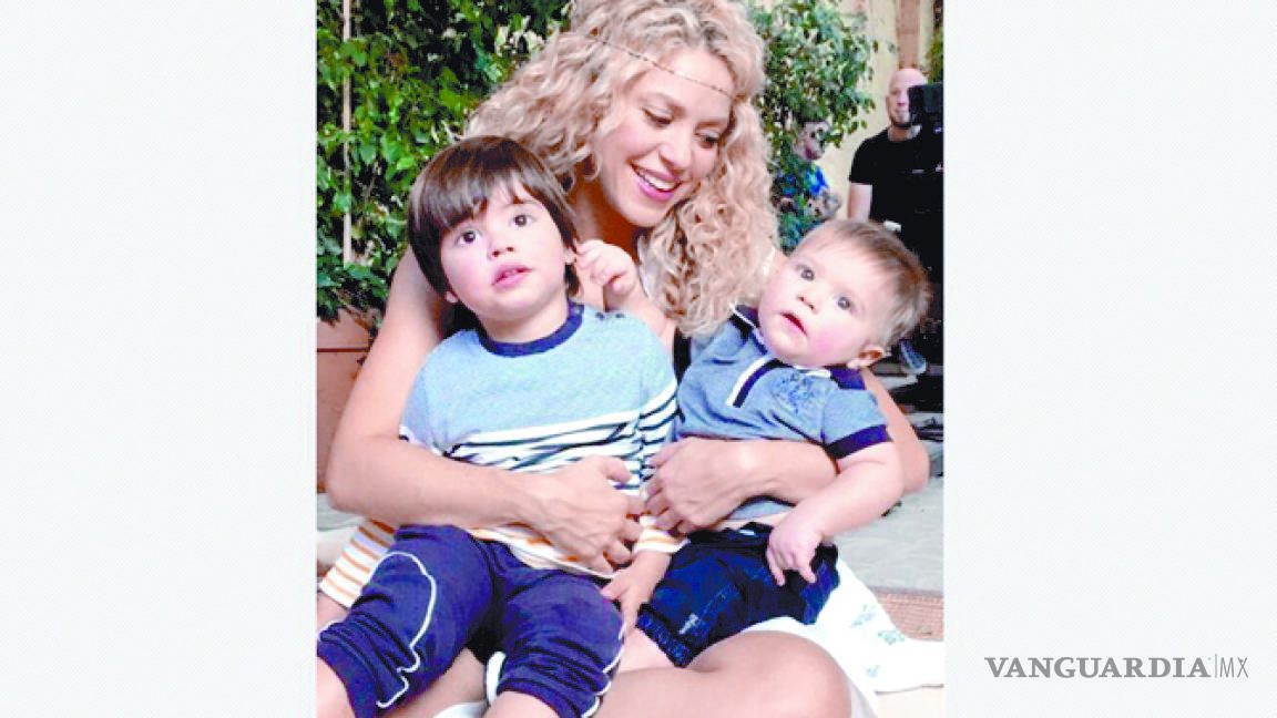 Shakira comparte foto con sus hijos