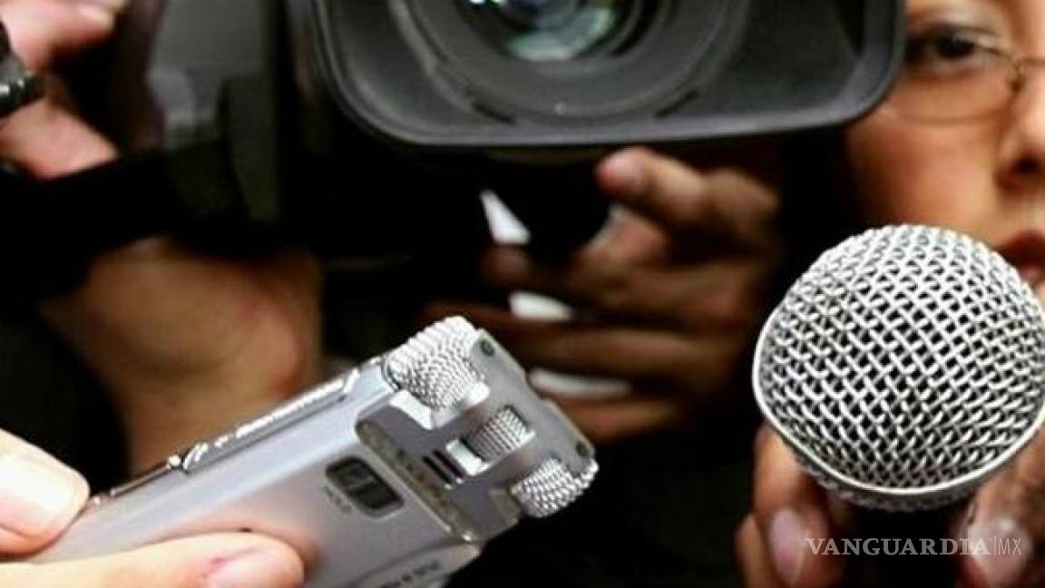 Piden investigar agresiones a periodistas en gobierno de Javier Duarte